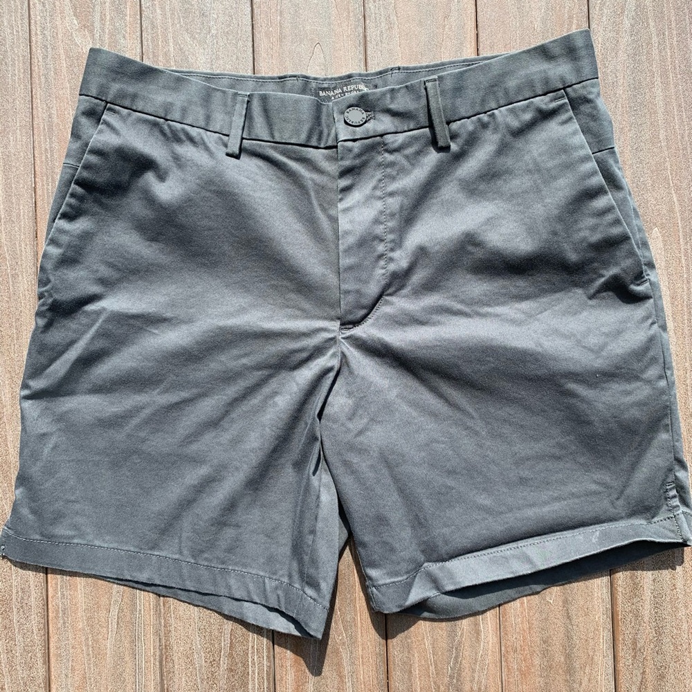 Men’s Gray 31 inch waist Aiden Shorts